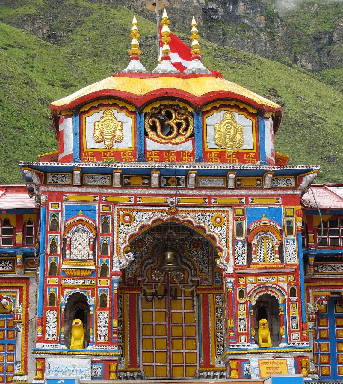 vishnu temple, badrinath, himalaya, alaknanda, place of pilgrimage, holy place, badrinarayan temple, uttarakhand, vishnu, deity, india, hinduism, hindu, indian gods, god, north india, travel, art, religion, temple, architecture, badrinath, badrinath, badrinath, badrinath, badrinath